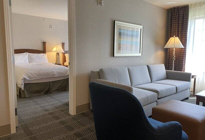סוויטה, Staybridge Suites Milwaukee West Oconomowoc, An Ihg