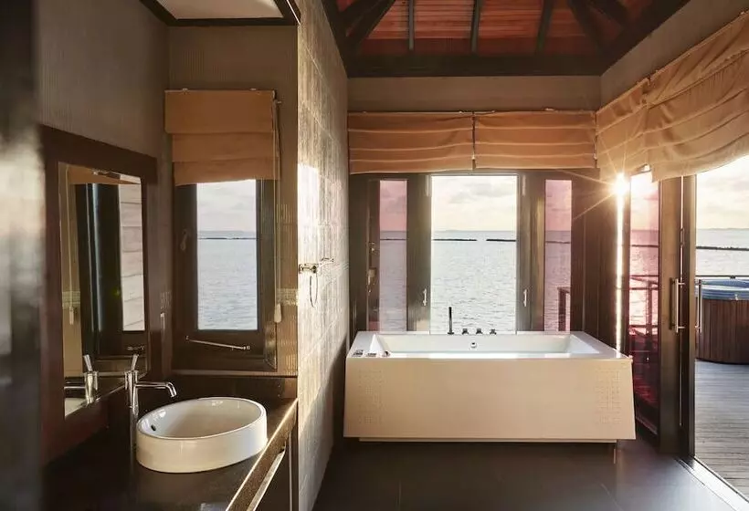ویلای یک اتاق خوابه با استخر شنا, Sun Siyam Iru Fushi