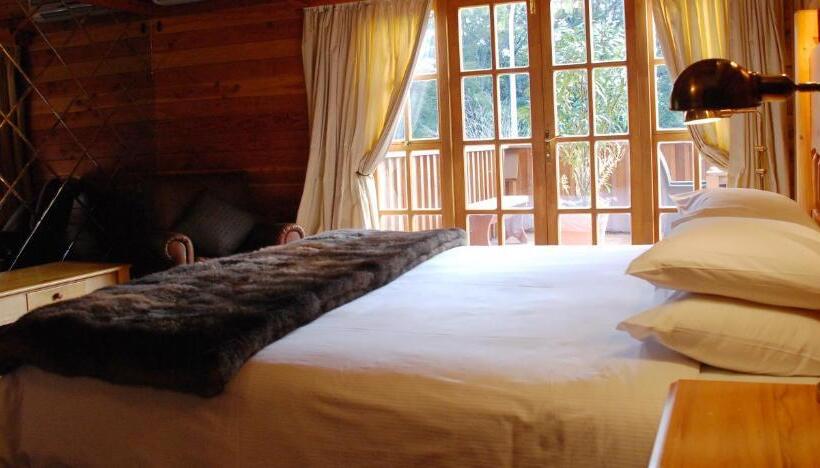 شقة 3 غرف, The Powderhorn Chateau