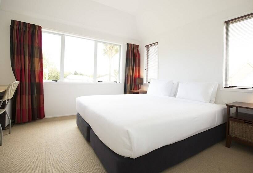 شاليه غرفة نوم واحدة, The Powderhorn Chateau