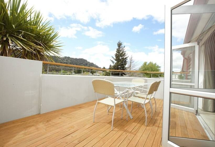 شاليه غرفة نوم واحدة, The Powderhorn Chateau