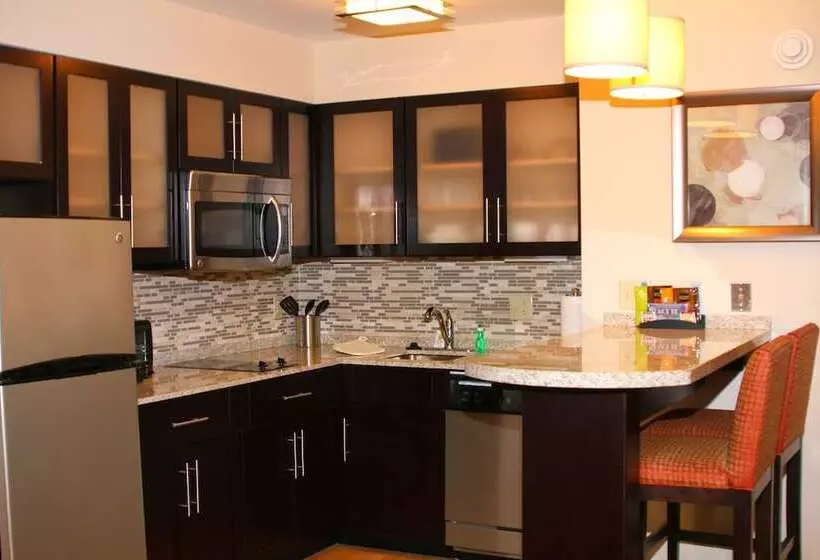スイート, Staybridge Suites Syracuse Liverpool, An Ihg