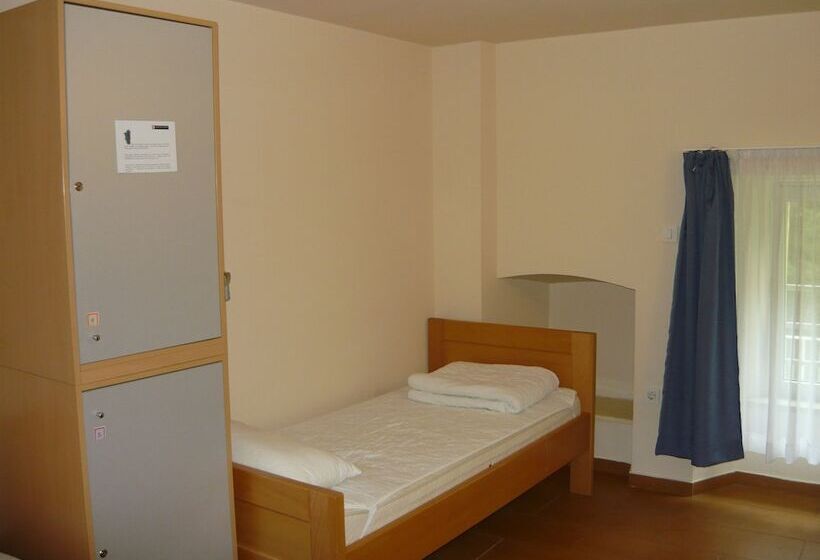 Номер Стандарт, Hi Hostel Rijeka