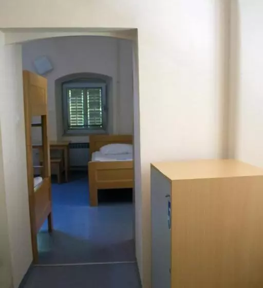 ルームシェアのワンベッド, Hi Hostel Rijeka