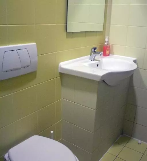 ルームシェアのワンベッド, Hi Hostel Rijeka