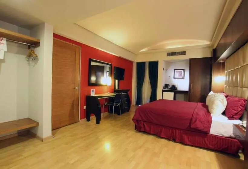 سوییت جونیور, Colon Plaza Business Class