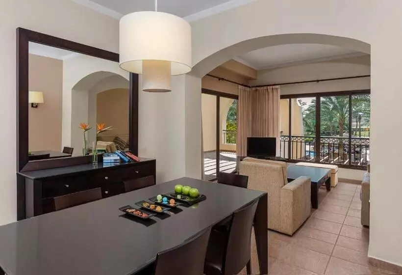 Suite Queen Bed, Jaz Neo Saraya Palms