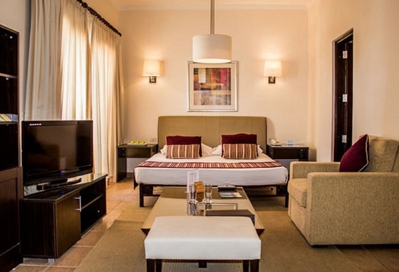 استودیوی استاندارد, Jaz Makadi Saraya Palms