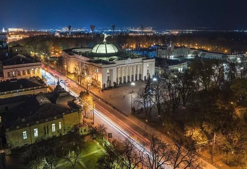 اتاق استاندارد, Kyiv