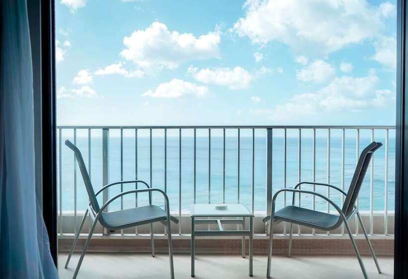 اتاق پرمیوم با چشمانداز دریا, Nikko Guam