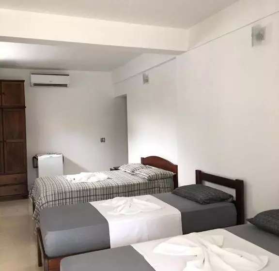 スタンダード4人部屋, Pousada Recanto Do Teimoso