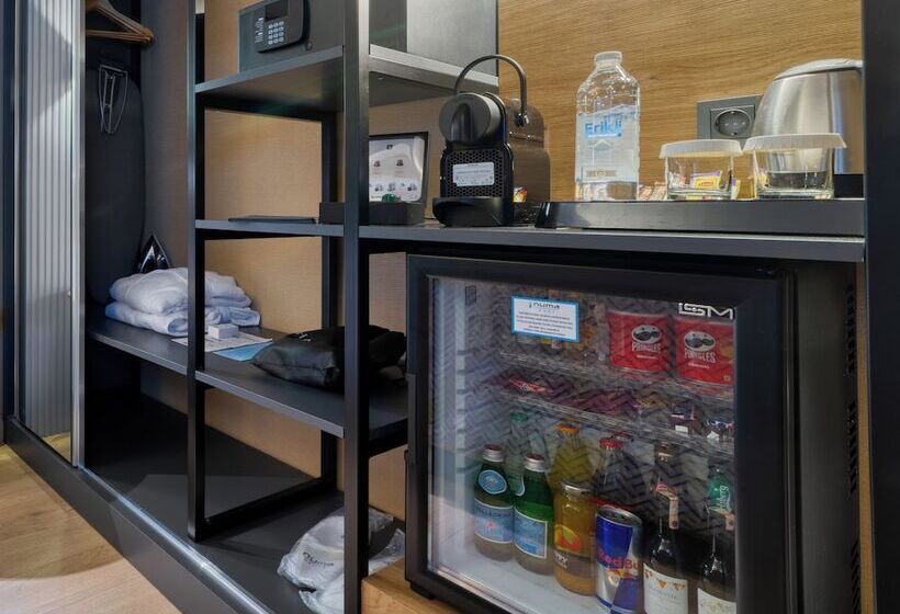 经济房, Numa Port