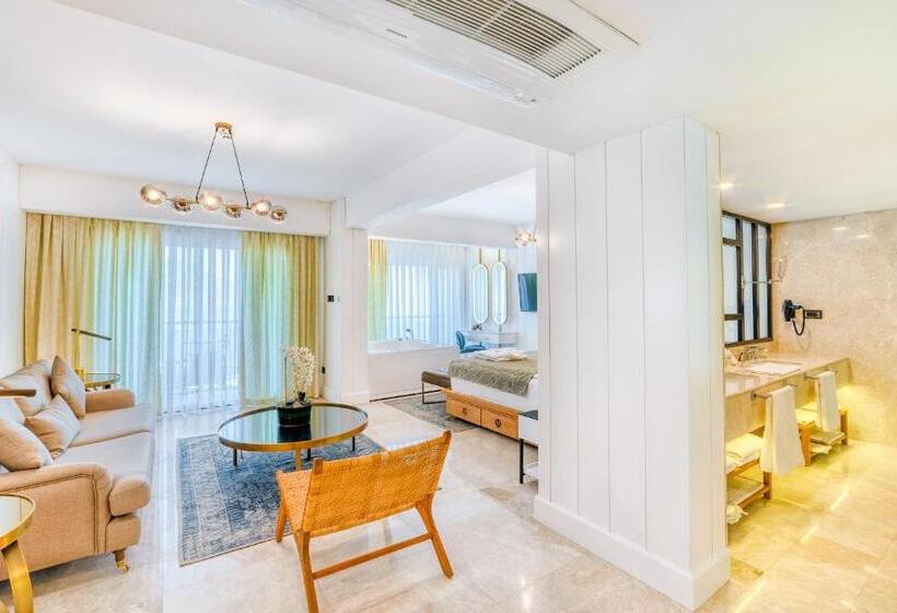 豪华海景房, Numa Port