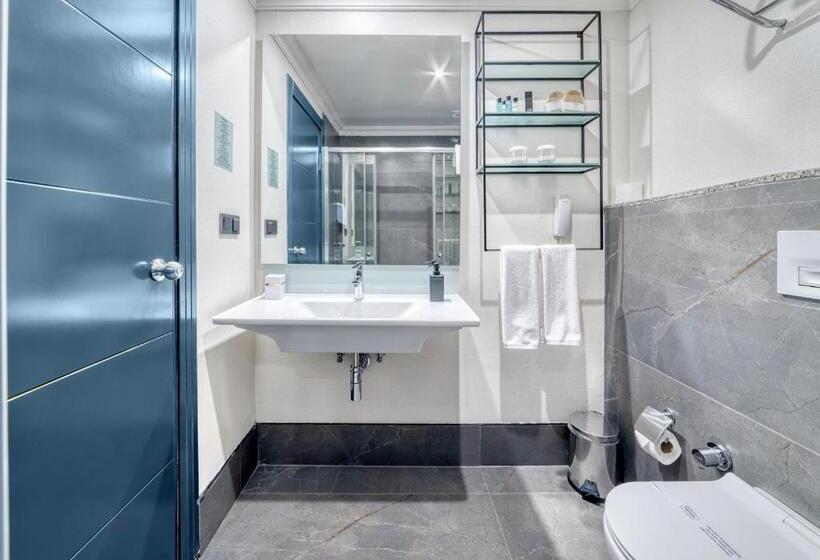 豪华海景房带阳台, Numa Port