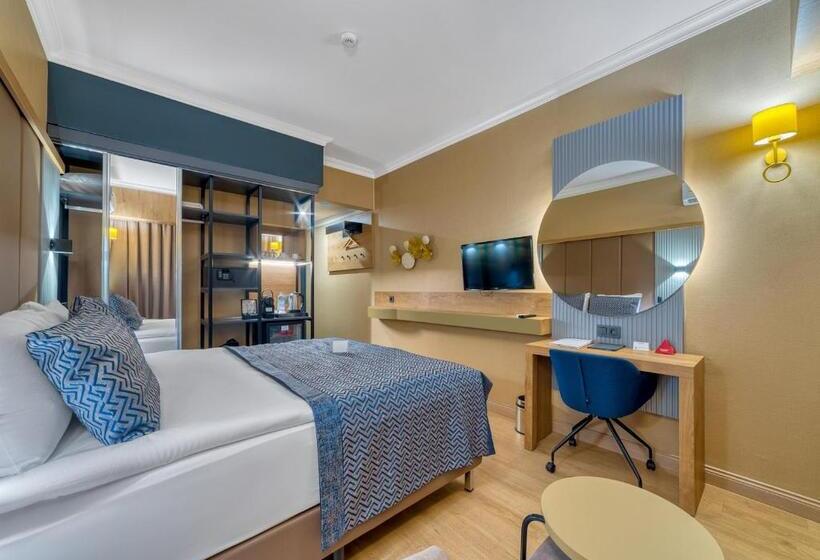 豪华海景房带阳台, Numa Port