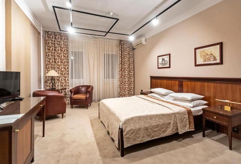 اتاق استاندارد, The Regent Club