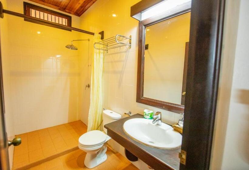 اتاق استاندارد, Treasure Hotel Laos