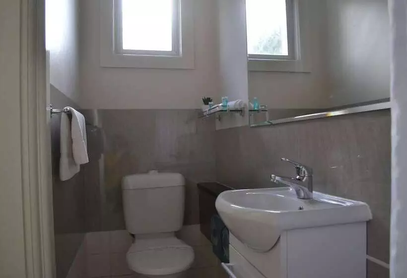 エコノミールーム, Hobart Tower Motel