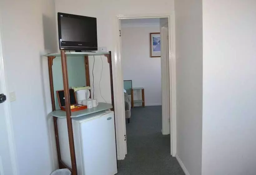 ベーシックファミリールーム, Hobart Tower Motel