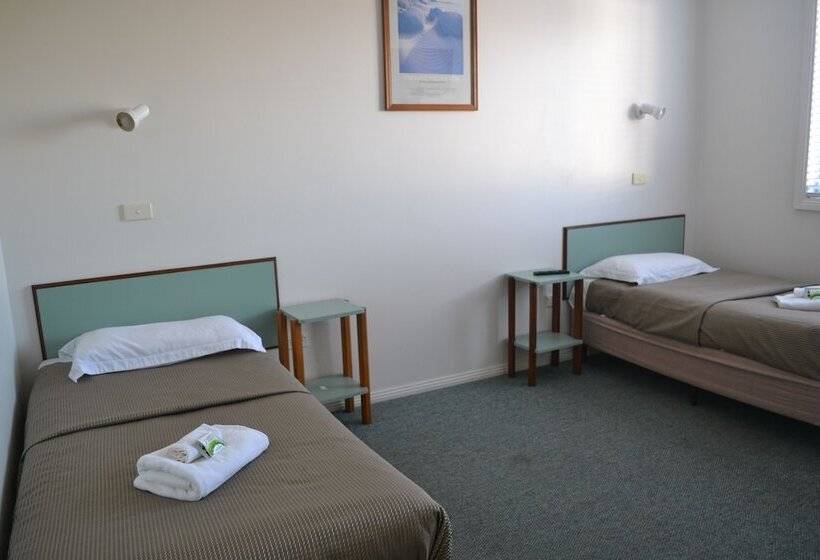 기본 패밀리 룸, Hobart Tower Motel
