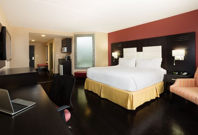 اتاق لوکس, Holiday Inn Express & Suites Ottawa West Nepean, An Ihg