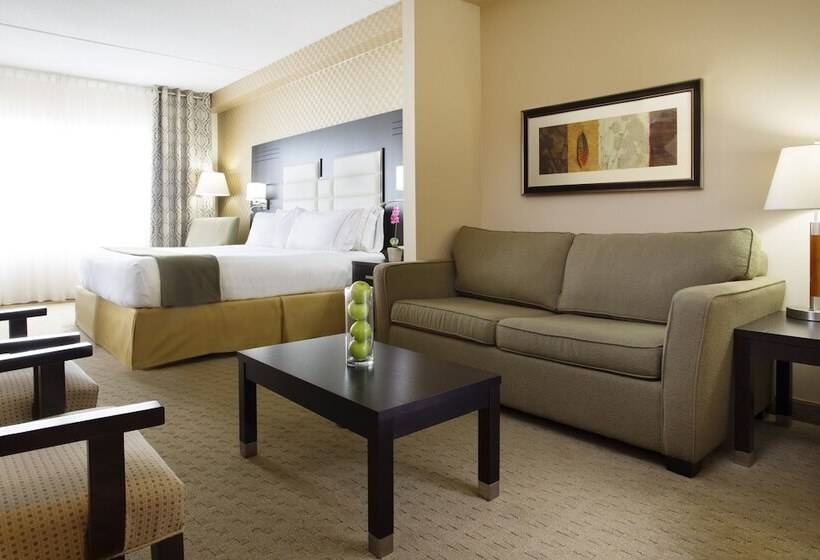 سوییت, Holiday Inn Express & Suites Ottawa West Nepean, An Ihg