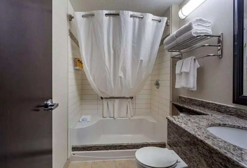 スイート, Best Western Plus The Inn At St Albert