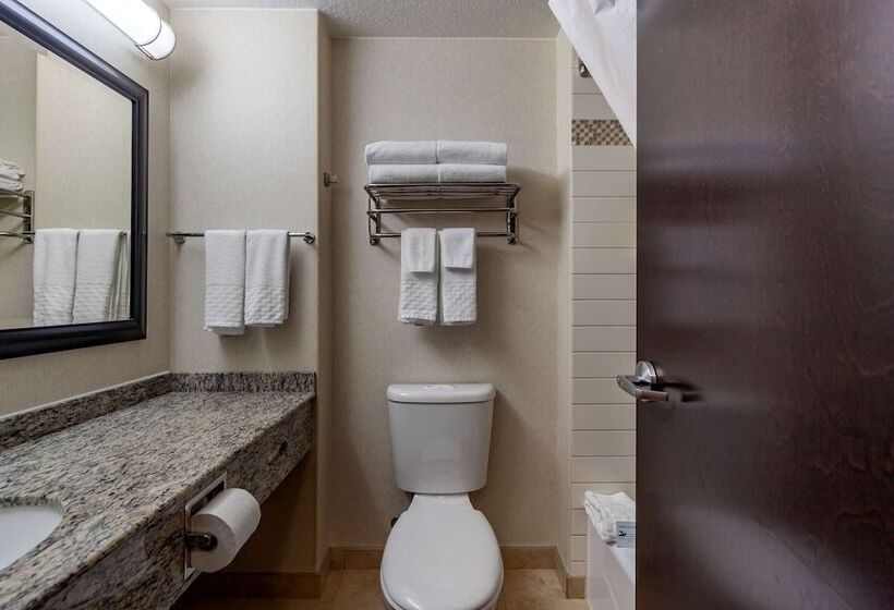 جناح, Best Western Plus The Inn At St Albert