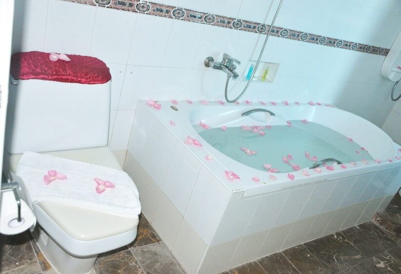 اتاق سوپریور, Great Wall