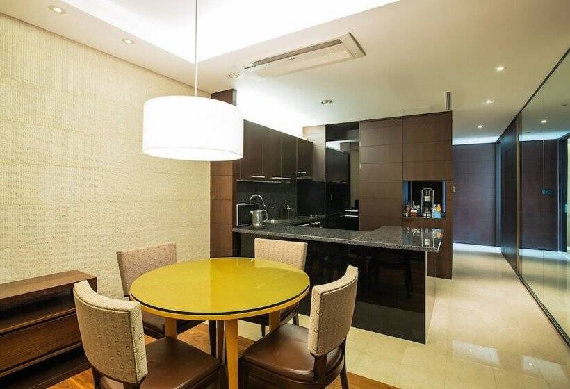 سوئیت مدیریتی 2 خوابه, Marriott Executive Apartment Seoul