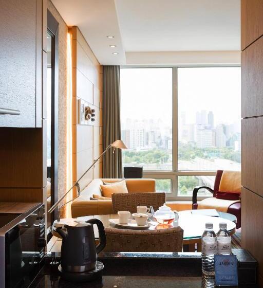Люкс, Marriott Executive Apartment Seoul