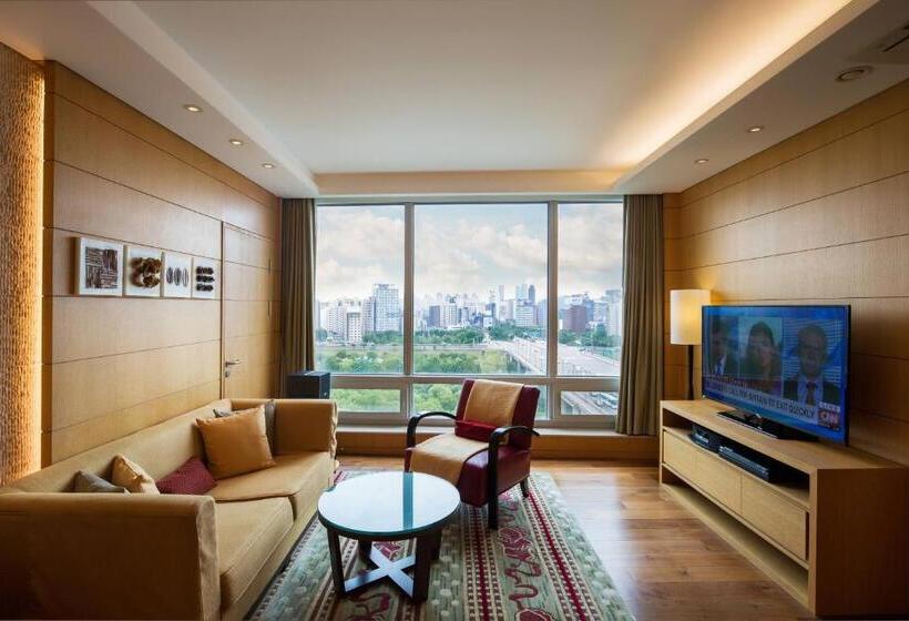 Люкс, Marriott Executive Apartment Seoul