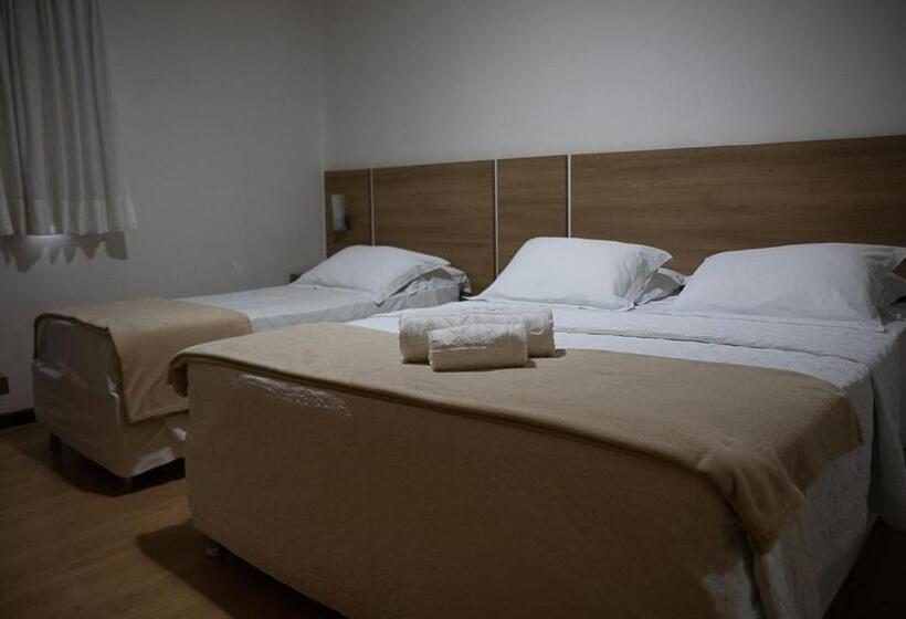 标准三人间, Maximus Business