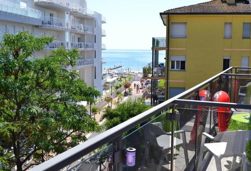 غرفة قياسية, My Fair