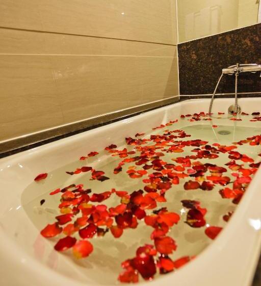 Номер Executive, Ramada By Wyndham Manila Central