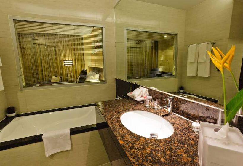 Люкс, Ramada By Wyndham Manila Central