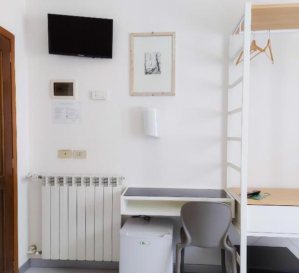 Quarto Triplo Estandar, Regina