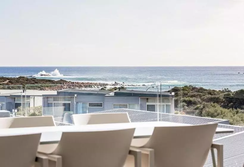 オーシャンビューのデラックス１ベッドルームビラ, Smiths Beach Resort