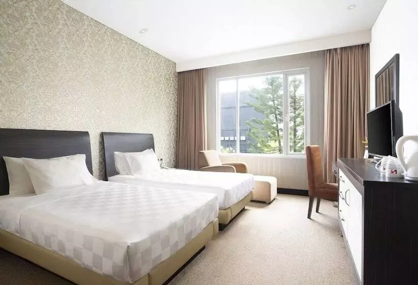 デラックスルーム, Swiss Belhotel Kendari