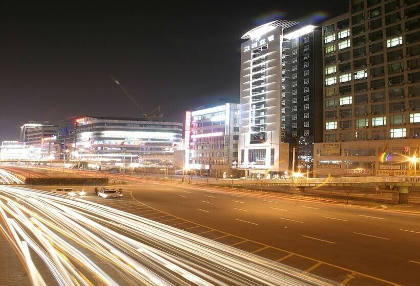 Quarto Deluxe, The Koryo