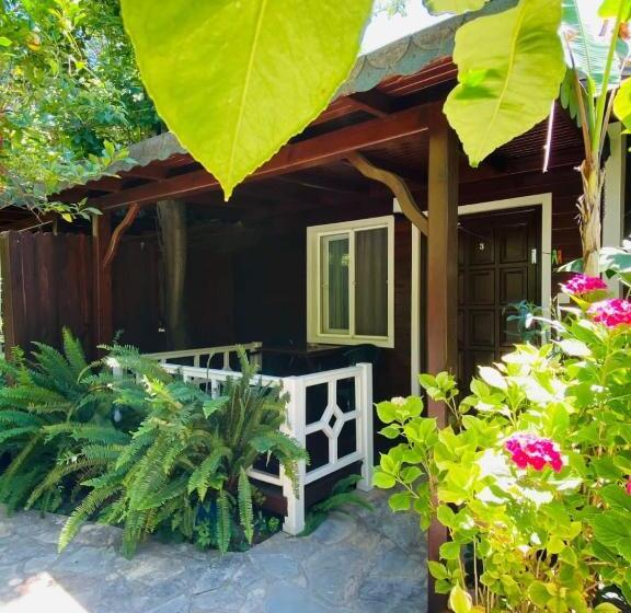 Бунгало Стандарт Вид на Сад, Canada Hotel & Bungalows