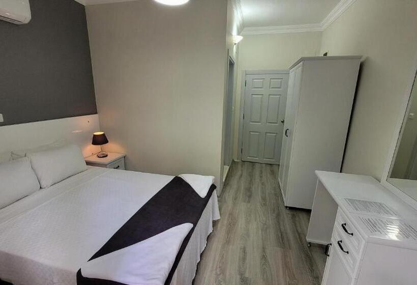 اتاق اکونومی, Canada Hotel & Bungalows