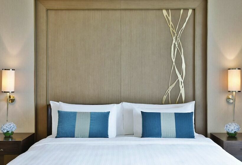 غرفة ديلوكس مزودة بشرفة, Anantara Eastern Mangroves Abu Dhabi