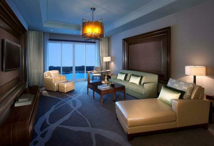 جناح مزود بحمام سباحة, Anantara Eastern Mangroves Abu Dhabi