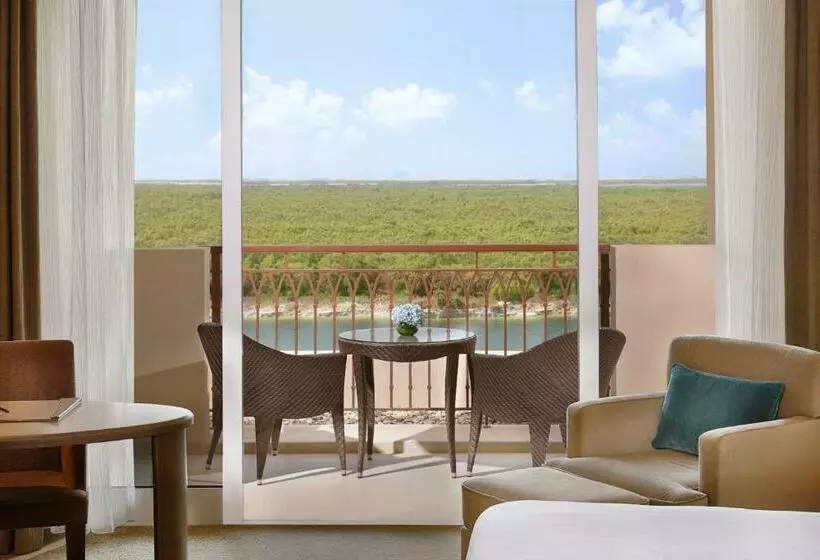 景色の見えるデラックスルーム, Anantara Eastern Mangroves Abu Dhabi