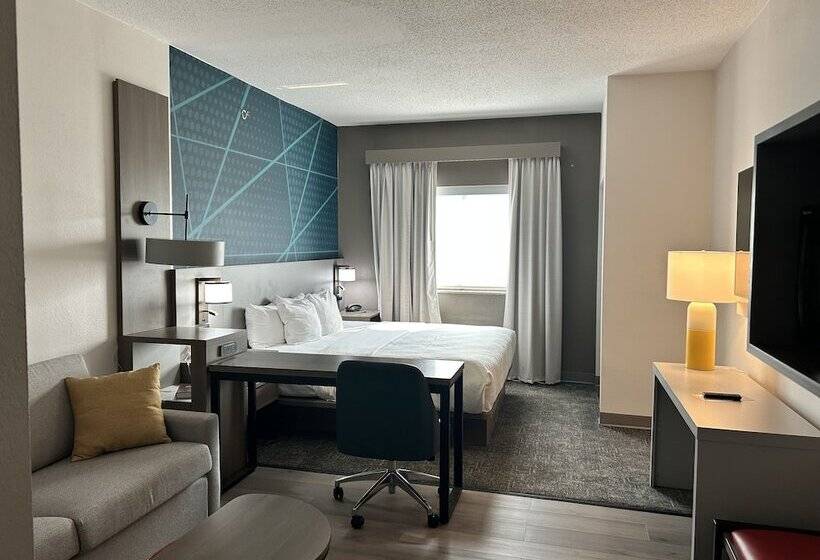 جناح, Comfort Suites