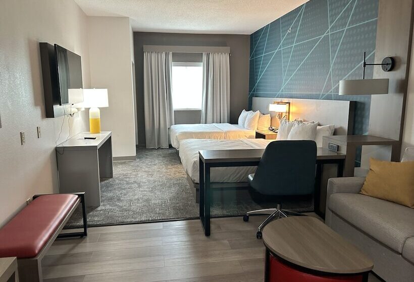 جناح, Comfort Suites