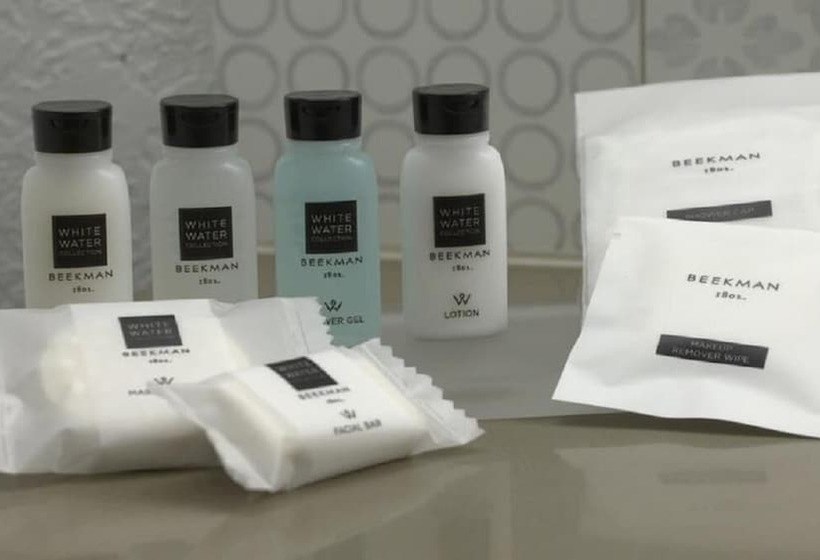 带2个双人床的标准工作室, Country Inn & Suites By Radisson, Erlanger Cincinnati South