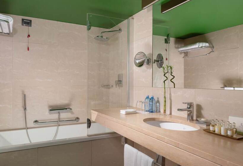 اتاق دوبلکس, Domina St. Petersburg