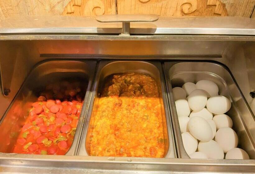 Pokój Standard Trzyosobowy, Elasophia